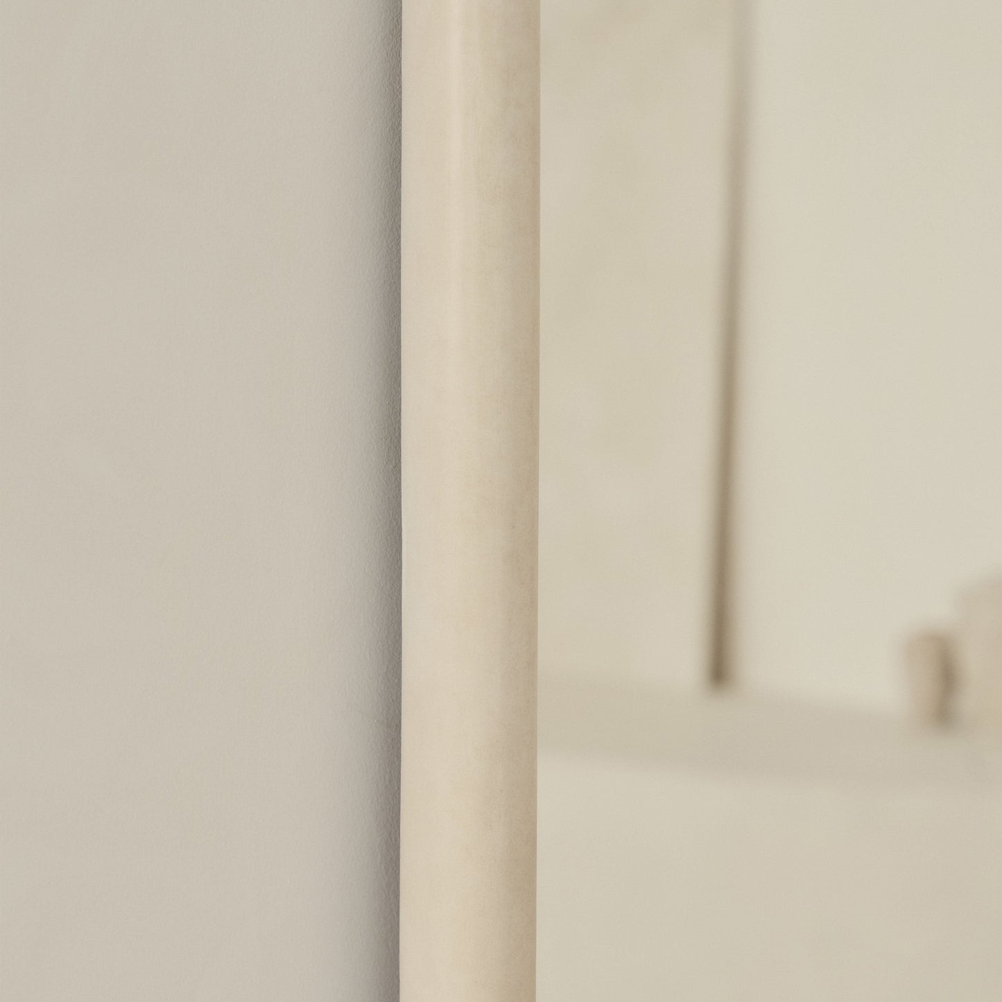 Elis – Grand Miroir Mural en Béton Arqué, Finition Luxueuse, 190 cm x 100 cm