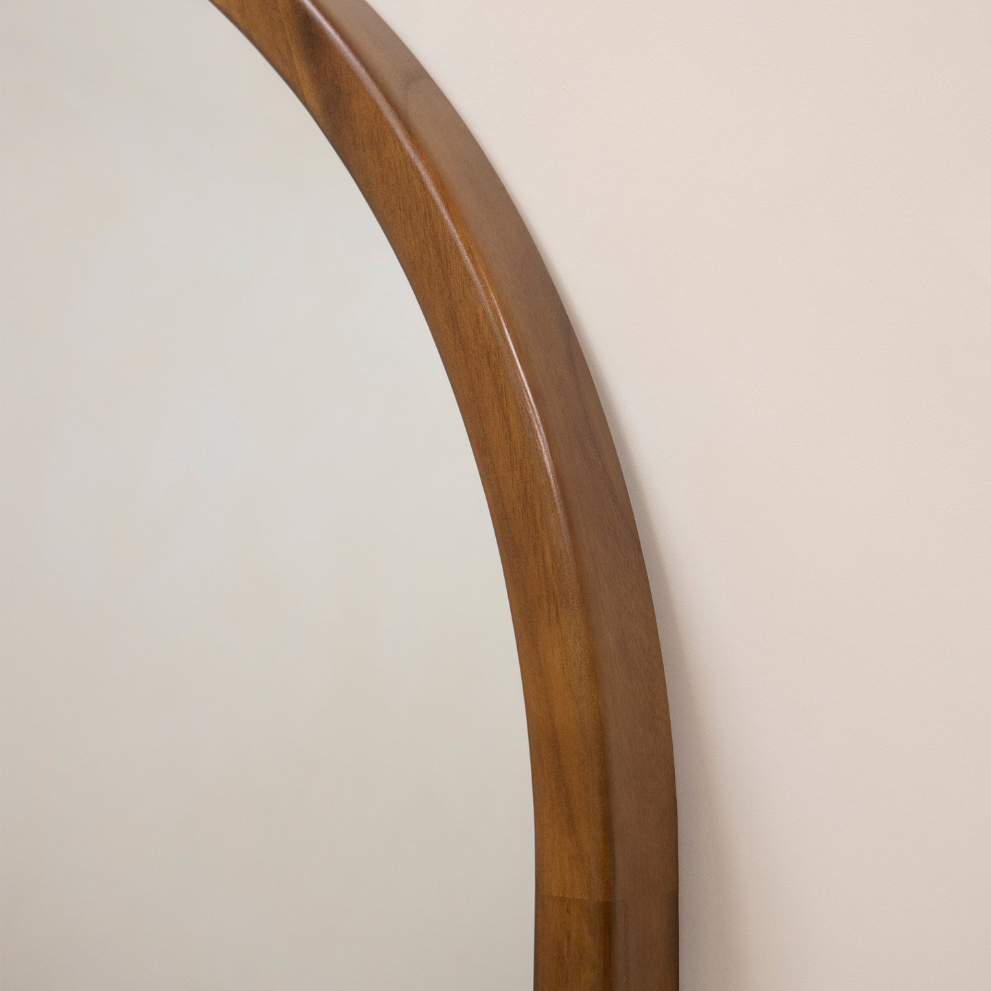 Miroir Plein Pied Arqué Tamara - Finition Noyer Élégante, 190 x 110 cm