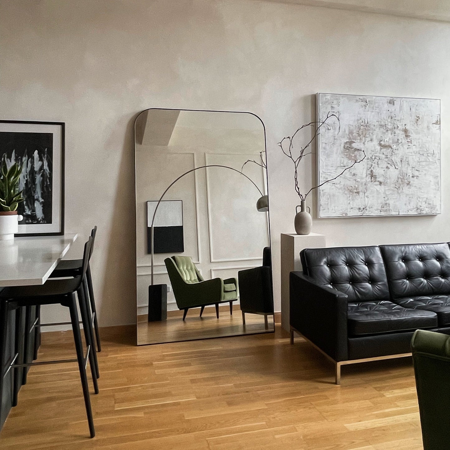 Miroir de Sol Arqué Theo - Métal Noir Mat - Format XXL 200 x 120 cm