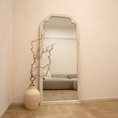 Miroir de Plain-Pied Arqué Elena en Bois Lavé Blanc - 170 x 75 cm